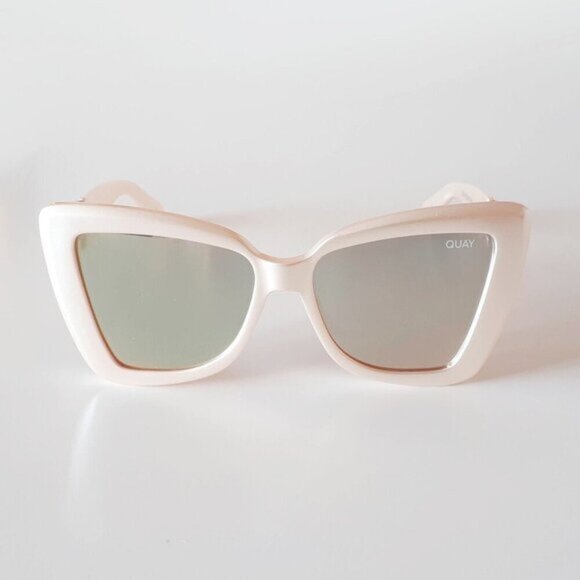 NWOT Quay pearly frame & mirrored lens oversized cat eye sunglasses - Picture 10 of 12
